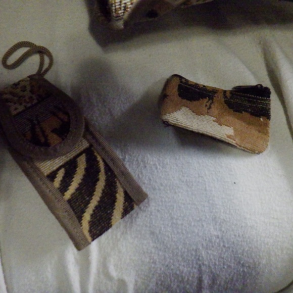 Womens Travel Bags and Accessories African Jiungle Print - Picture 2 of 7